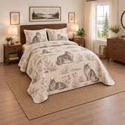 Field Notes Maine Coon Cat Quilt Set, angled maine coon cat bedroom view