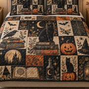 Close view of the Vintage-inspired Halloween Black Cat Patchwork quilt artwork and two matching shams