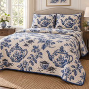 Blue Porcelain Tea Loose Leaf Tea Lovers Quilt Set, angled loose leaf tea lovers bedroom view