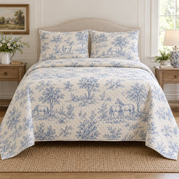 Pale Blue Dawn Toile Horse Country Toile Quilt Set