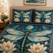 Dragonfly Lotus Floral Quilt Set: close view of the quilt artwork showing Dragonfly Lotus Floral