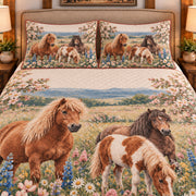 Pony Wildflower Meadow quilt set — close-up