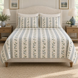 Tea Blossom Quilt Set, Classic Botanical Bedding, Gift for Tea Lovers