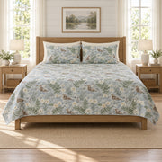 Misty blue river otter and fern quilt set front view