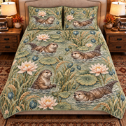 Otter and water lily quilt set front view