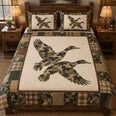 Camouflage Flying Duck Quilt Set – Hunting Bedding Gift for Outdoorsmen