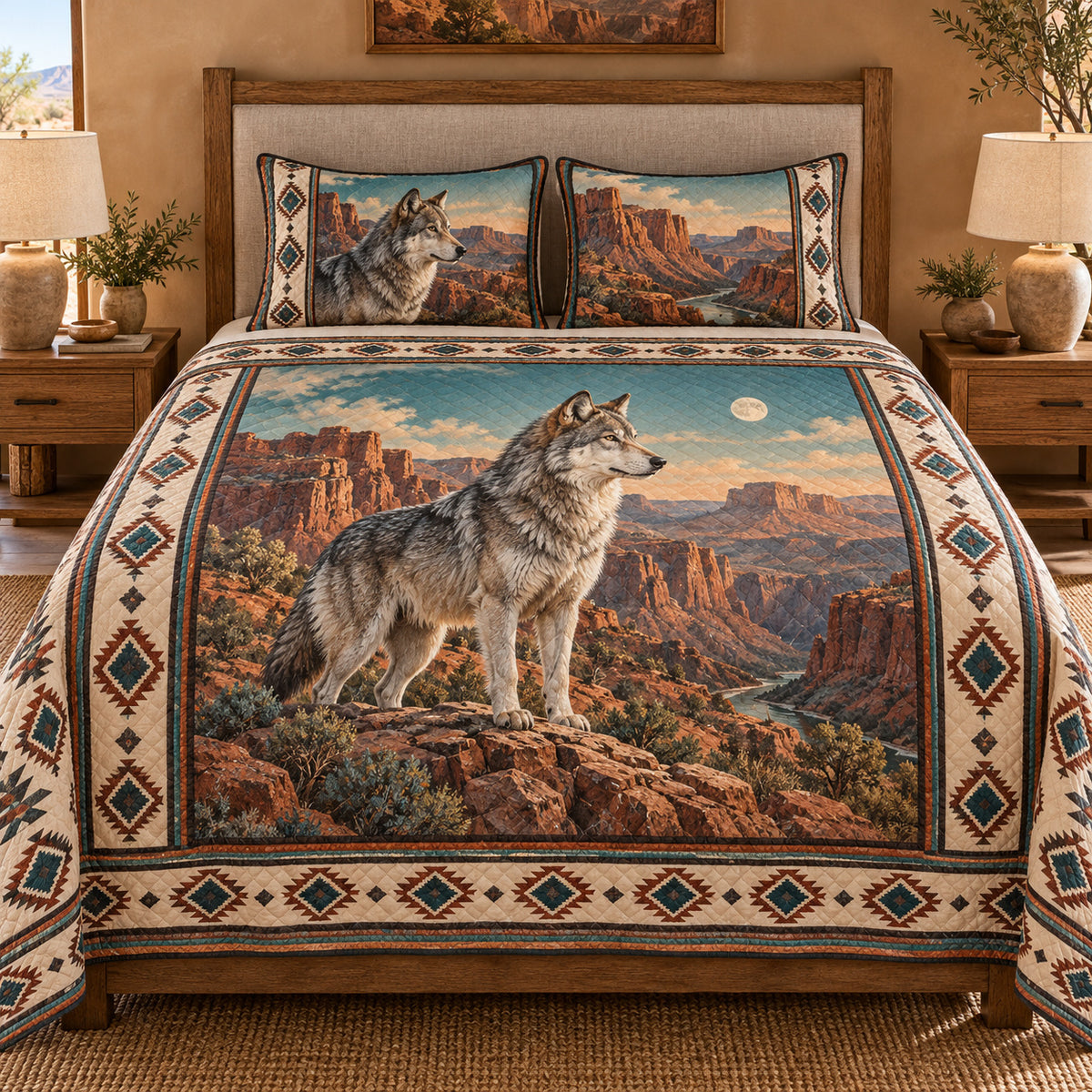 Wolf Canyon Southwestern quilt set with two matching pillow shams – full front view