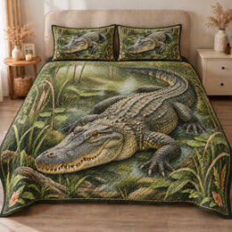 Alligator Quilt Set, Mossy Wetland and Green Reeds, Gift for Wildlife Lovers