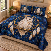 Snowy Owl Dreamcatcher Quilt Set mockup 2