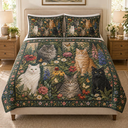Vintage Black Cat Floral Garden Quilt Set