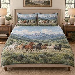 Wild Horse Mountain Landscape Quilt Set
